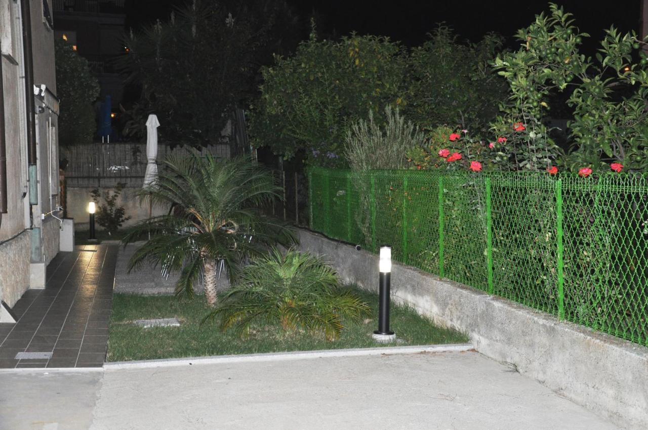 Via Battisti 231 1 Διαμέρισμα Pietra Ligure Εξωτερικό φωτογραφία